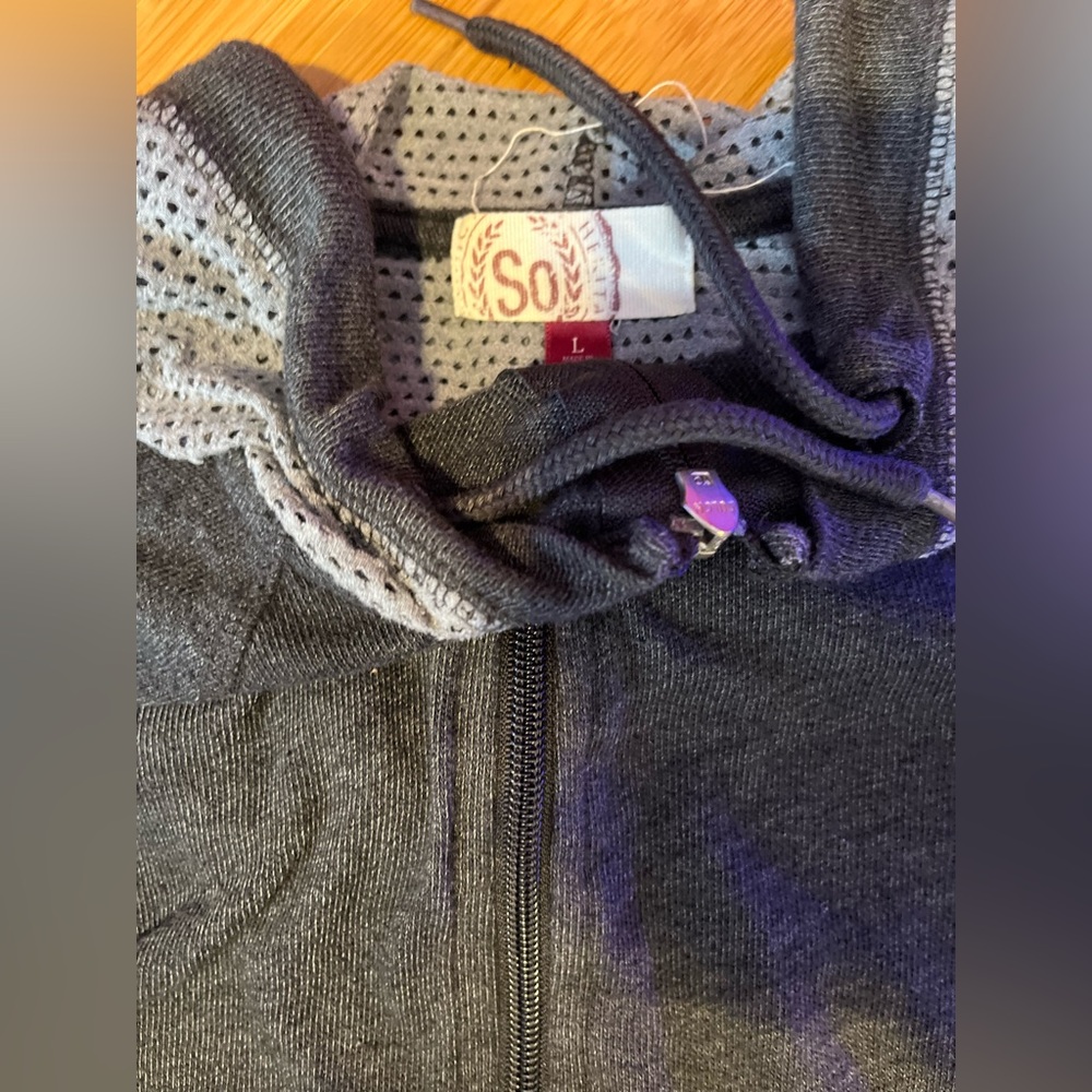 Juniors L Kohl’s sweatshirt
